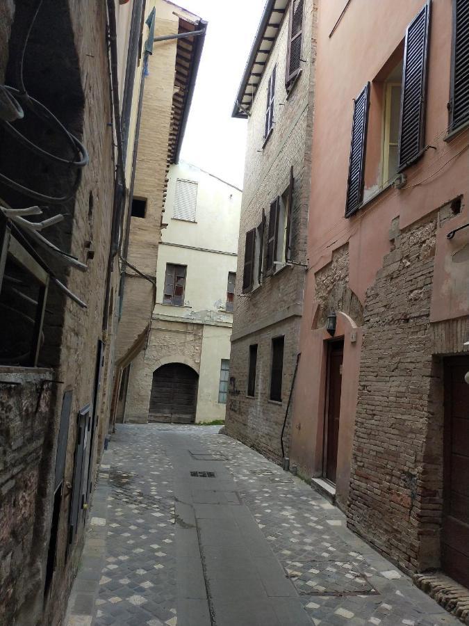 Hotel Traivicolidifoligno Exterior foto